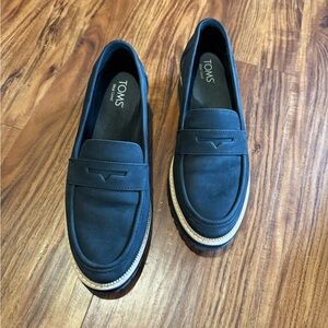 TOMS Women's Cara Loafers